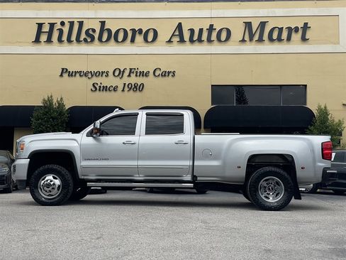 Used 2018 GMC Sierra 3500 Denali w/ Duramax Plus Package AWD/4WD image 3