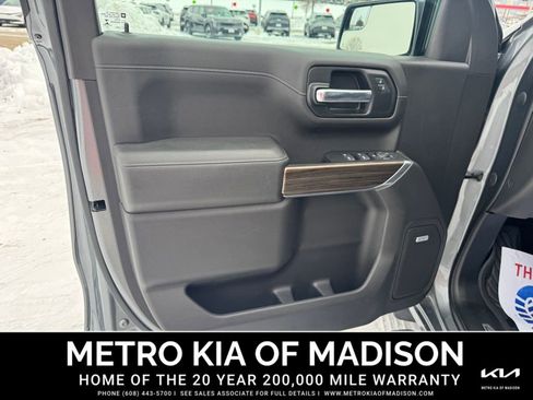 Used 2020 Chevrolet Silverado 1500 RST image 17