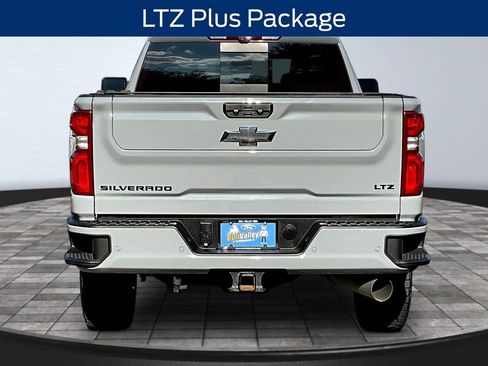 Used 2024 Chevrolet Silverado 3500 LTZ w/ LTZ Plus Package AWD/4WD image 5