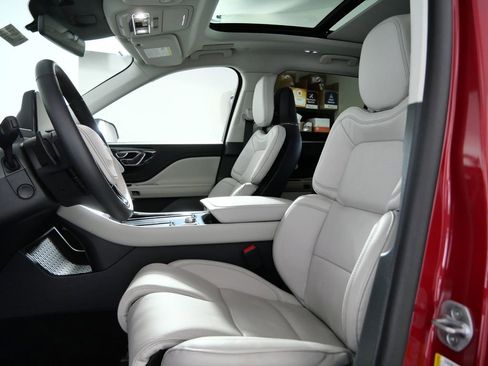 New 2026 Lincoln Aviator Reserve AWD/4WD image 18