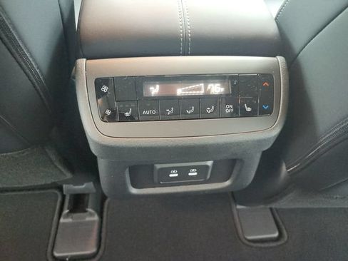 New 2026 Nissan Pathfinder SL w/ SL Premium Package FWD image 35