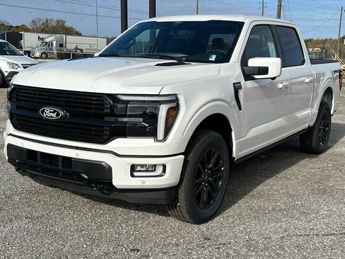 New 2025 Ford F150 Platinum w/ FX4 Off-Road Package AWD/4WD image 3