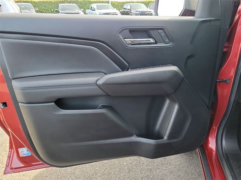 Used 2023 Chevrolet Colorado LT w/ LT Convenience Package II image 21
