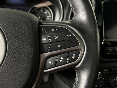 Used 2021 Jeep Cherokee Limited w/ Elite Package image 22