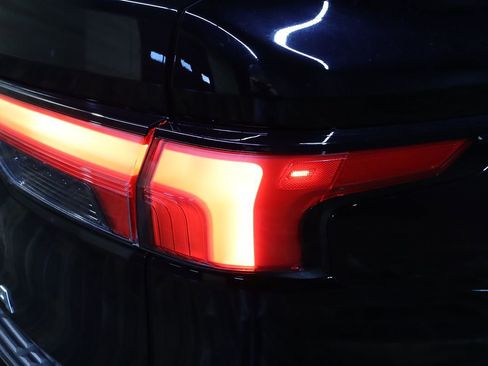 Used 2024 Toyota Sequoia Capstone image 21