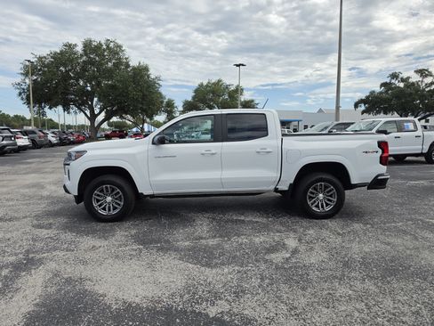 Used 2023 Chevrolet Colorado LT w/ LT Convenience Package II AWD/4WD image 9