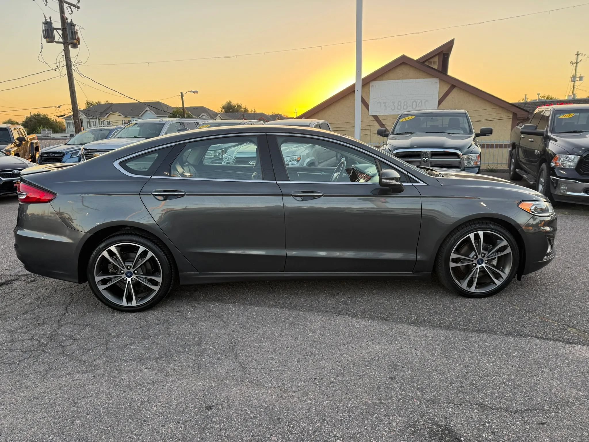 Used 2019 Ford Fusion Titanium AWD/4WD image 9
