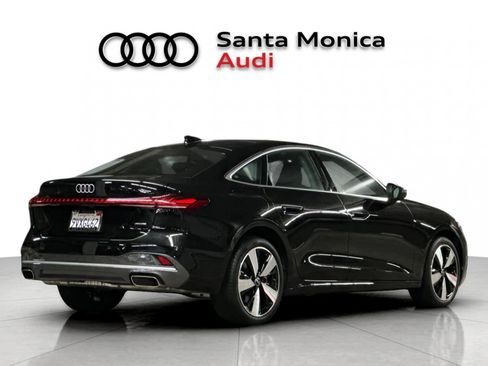 Used 2025 Audi A5 2.0T Premium Plus w/ Premium Plus AWD/4WD image 2