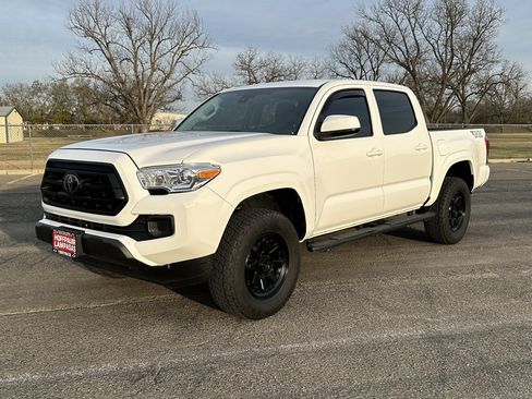 Used 2023 Toyota Tacoma TRD Sport image 1