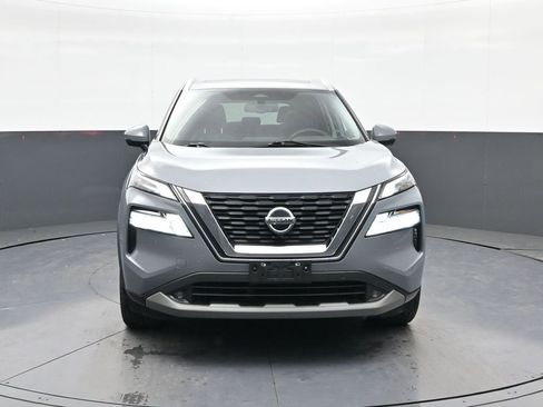 Used 2021 Nissan Rogue SL w/ Premium Package image 2