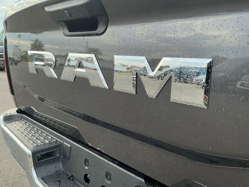 New 2026 RAM 2500 Tradesman AWD/4WD image 17