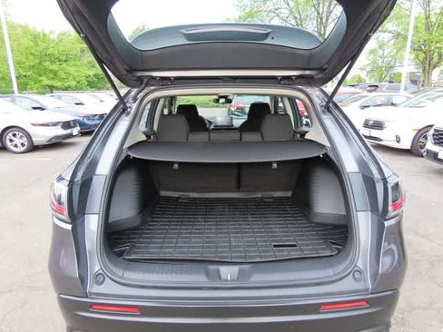 Certified 2025 Honda HR-V LX image 11