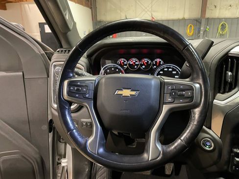 Used 2022 Chevrolet Silverado 3500 LT w/ Convenience Package image 15