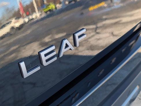 New 2026 Nissan Leaf image 4