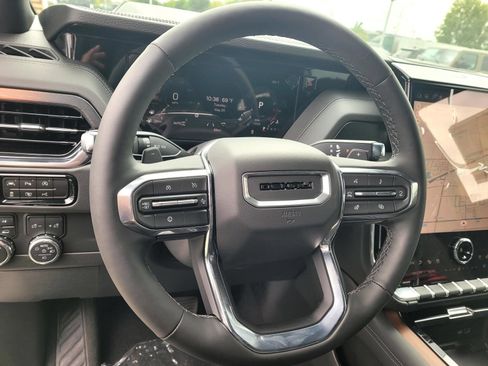 New 2026 GMC Yukon XL Denali AWD/4WD image 12