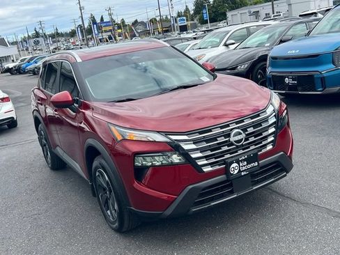 Used 2024 Nissan Rogue SV w/ SV Premium Package AWD/4WD image 7