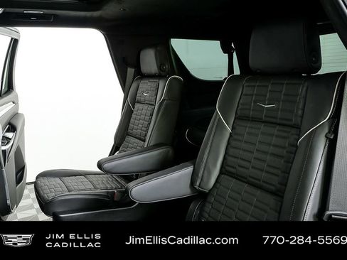 Used 2026 Cadillac Escalade Platinum Sport w/ LPO, ONYX Package image 37