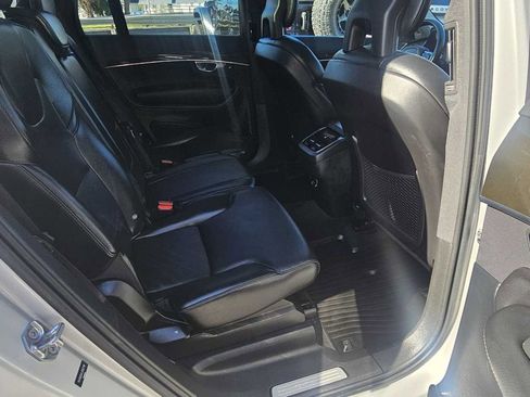 Used 2018 Volvo XC90 T5 Momentum w/ Convenience Package FWD image 30