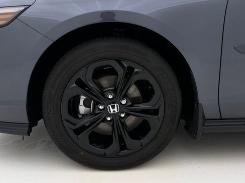 Used 2025 Honda Accord SE image 22