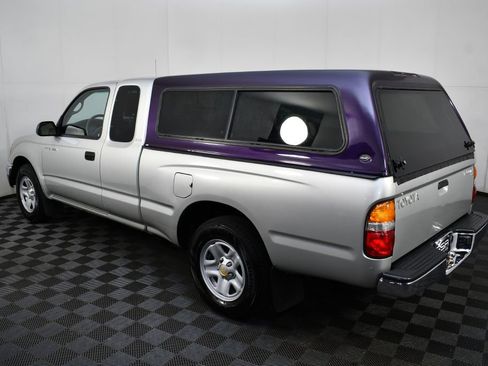 Used 2003 Toyota Tacoma 2WD Xtracab image 10
