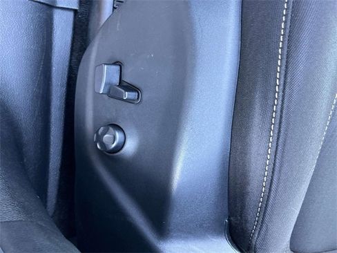 Used 2017 Jeep Cherokee Latitude w/ Safety/Convenience Group image 26