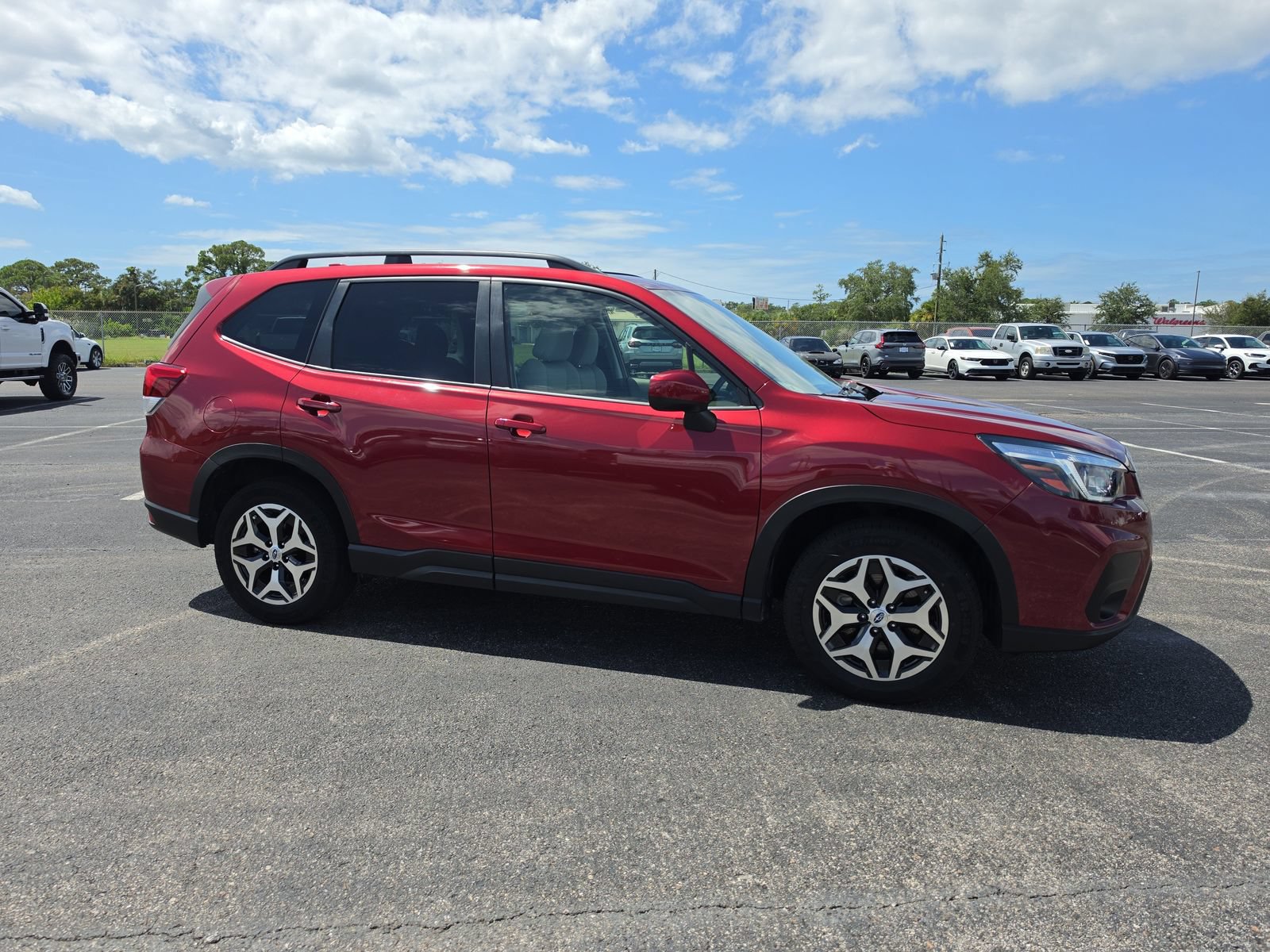 Used 2020 Subaru Forester Premium w/ Popular Package #1 AWD/4WD image 2