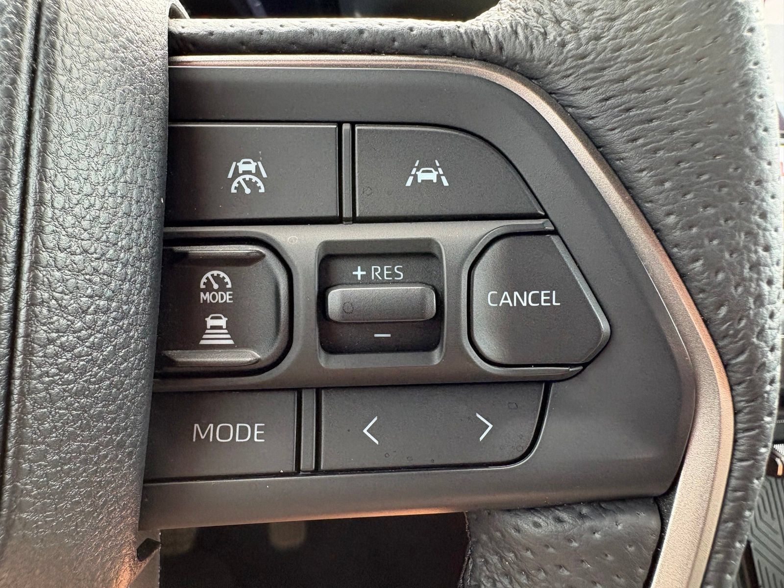 Used 2025 Toyota Tacoma TRD Off-Road AWD/4WD image 16