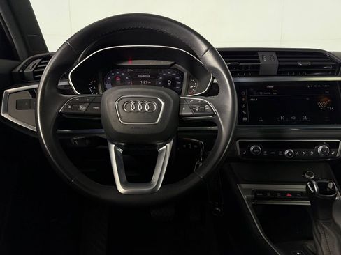 Used 2023 Audi Q3 2.0T Premium image 13