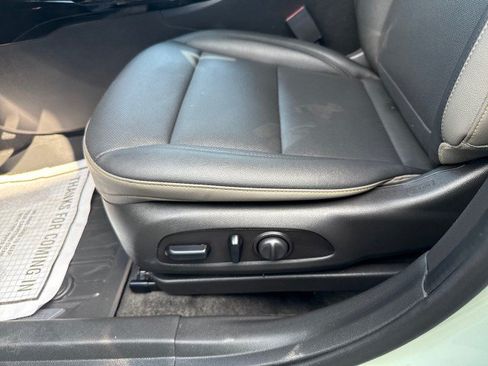 Used 2026 Chevrolet Trax ACTIV FWD image 16