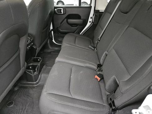 Used 2022 Jeep Wrangler Unlimited Sport image 29