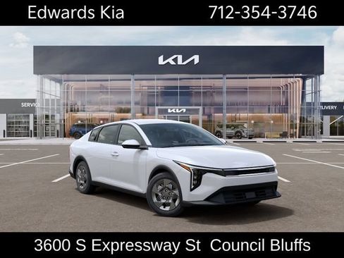 New 2026 Kia K4 FWD image 10