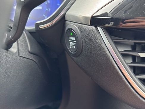 Certified 2022 Ford Escape Titanium w/ Class II Trailer Tow Package image 22