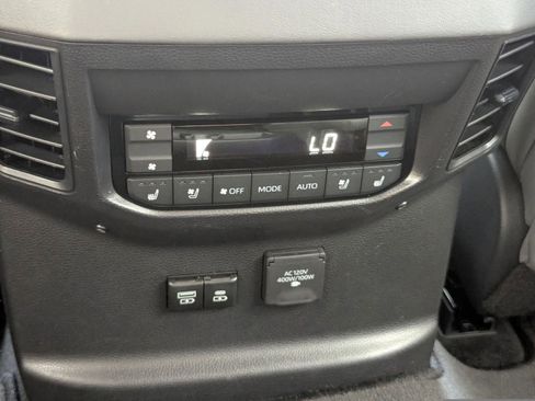 Used 2026 Toyota Sequoia Capstone AWD/4WD image 25