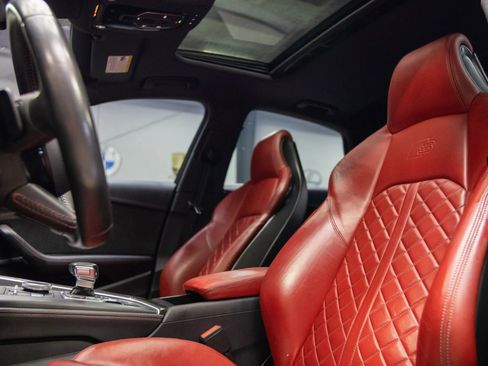 Used 2019 Audi S4 Prestige w/ Prestige Package image 24