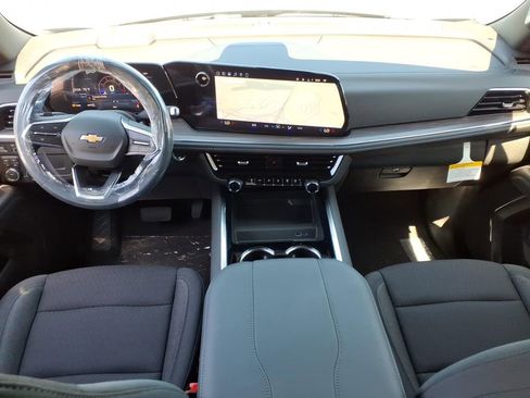 New 2026 Chevrolet Suburban LS w/ LS Custom Edition AWD/4WD image 25