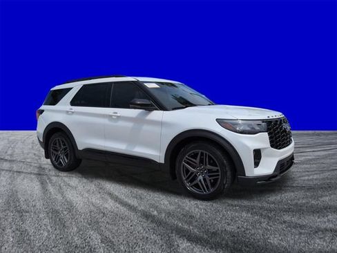 Certified 2025 Ford Explorer ST AWD/4WD image 2