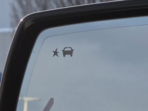 Used 2017 GMC Yukon XL Denali w/ Open Road Package image 13