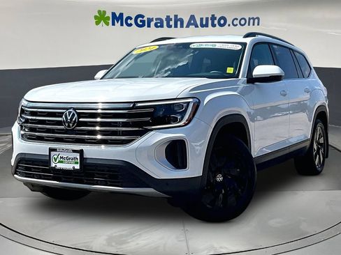 Used 2024 Volkswagen Atlas SE AWD/4WD image 3