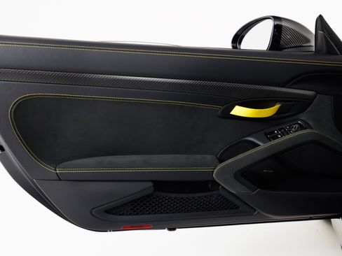 Used 2025 Porsche 718 Cayman GT4 RS image 35