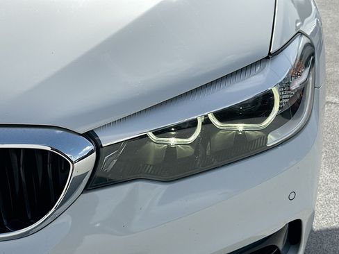 Used 2020 BMW 530i w/ Convenience Package RWD image 31