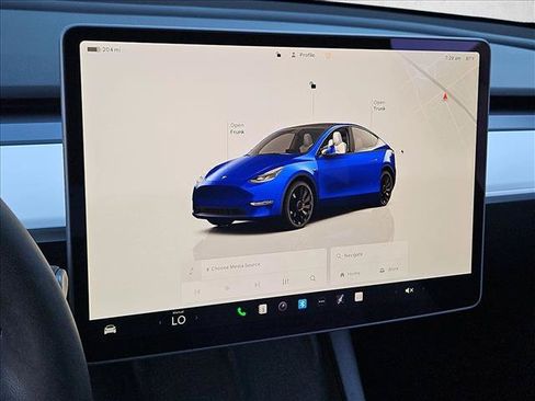Used 2025 Tesla Model Y Performance AWD/4WD image 15