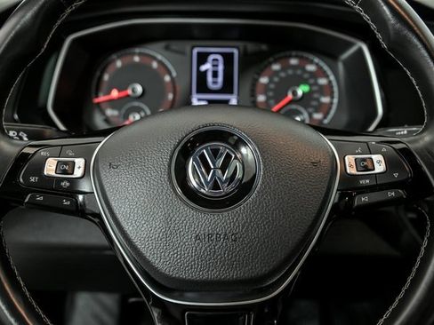 Used 2020 Volkswagen Jetta R-Line image 18