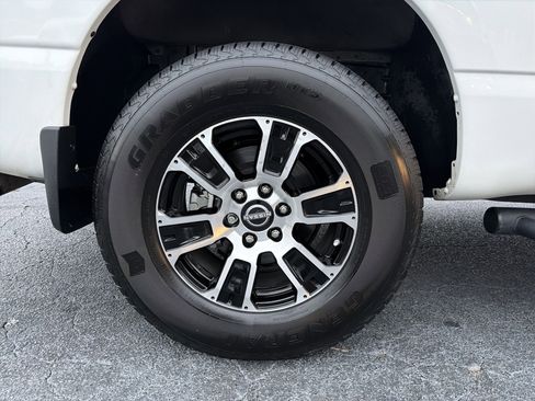 Used 2024 Nissan Titan SV w/ Accessory Utility Package image 16