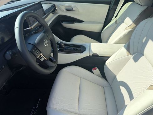 Used 2026 Toyota Crown w/ Advanced Technology Package AWD/4WD image 5