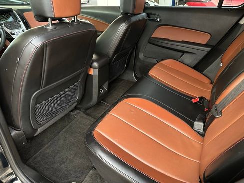 Used 2017 Chevrolet Equinox Premier w/ Enhanced Convenience Package image 16