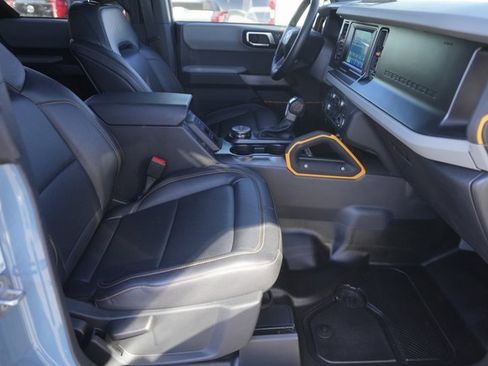 Used 2021 Ford Bronco Badlands w/ Sasquatch Package image 18