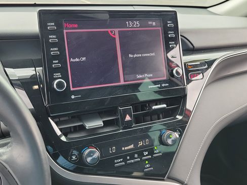 Certified 2022 Toyota Camry XSE FWD image 29
