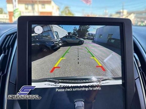 Used 2022 Ford Edge Titanium image 28