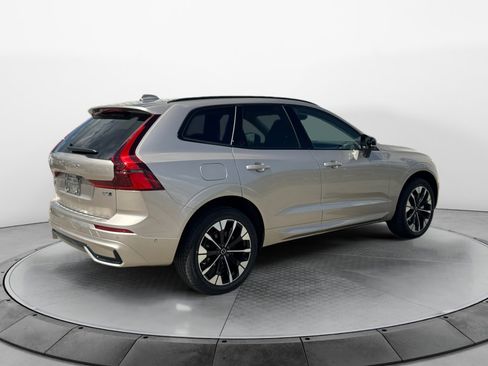 New 2026 Volvo XC60 B5 Plus w/ Protection Package Premier AWD/4WD image 7