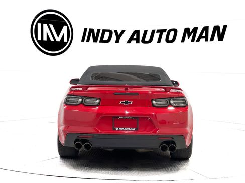 Used 2020 Chevrolet Camaro SS RWD image 5